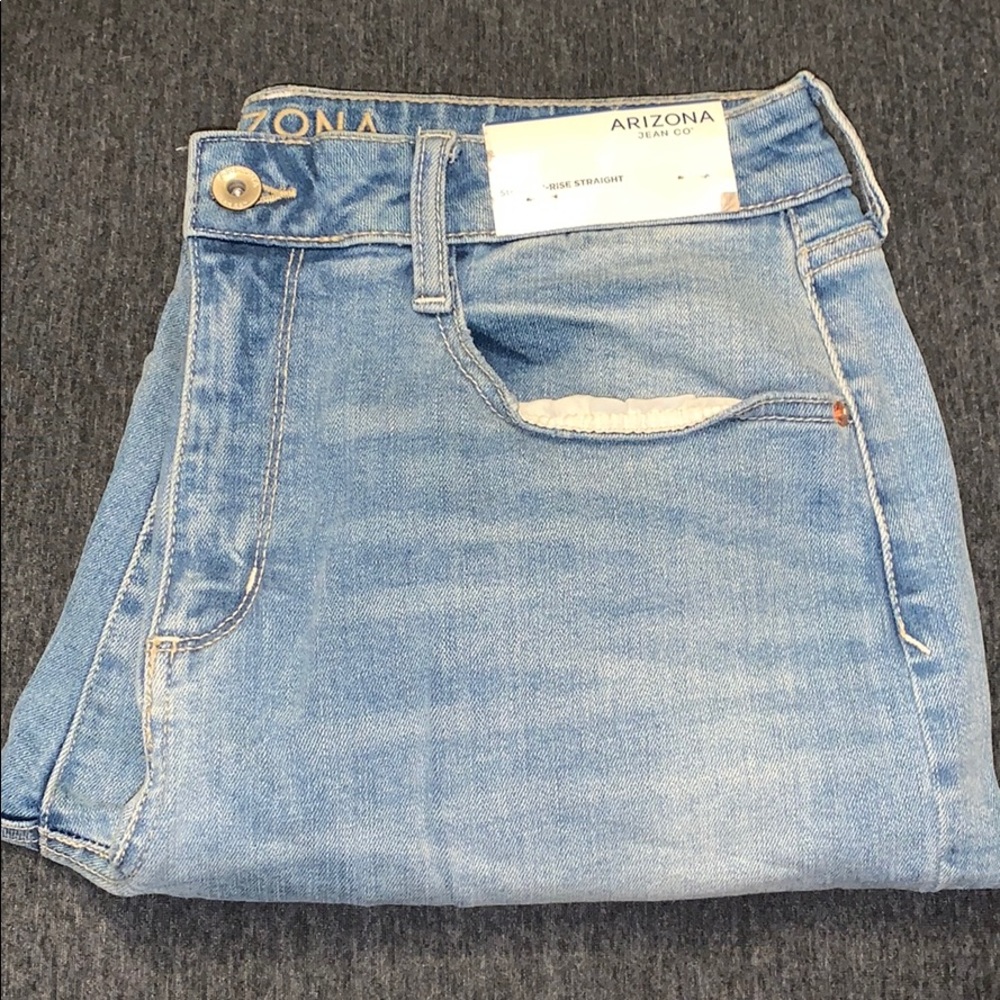 Arizona light blue distressed jeans